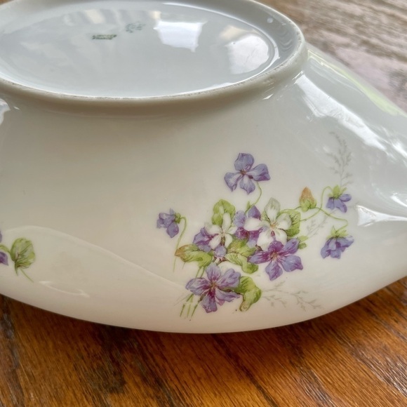 VINTAGE, B&T LIMOGES FRANCE, OVAL SERVING BOWL WITH LID. - Picture 12 of 16